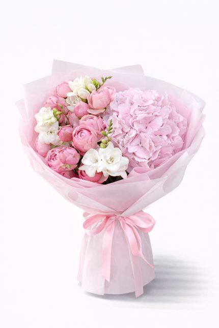 10 adet şakayık ve ortanca çiçeklerinden oluşan pudra tonlarda özel tasarım buket