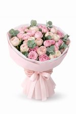 35 adet pembe gül ile hazırlanmış özel tasarım şakayık buketi