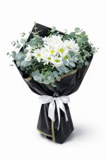 Beylikdüzü aynı gün teslim beyaz papatya buketi okaliptuslu şık çiçek