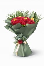 Beylikdüzü aynı gün teslim portakallı kırmızı gül buketi özel tasarım