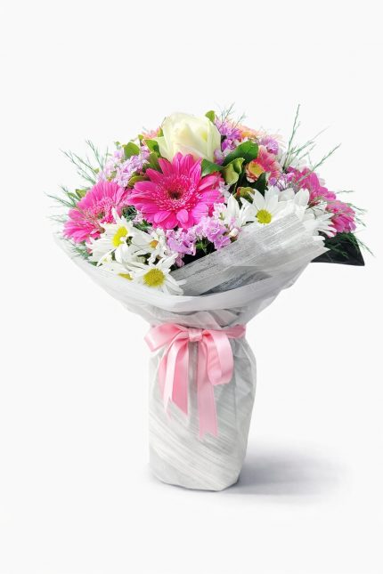 Beylikdüzü aynı gün teslim pembe gerbera beyaz papatya buketi taze çiçek