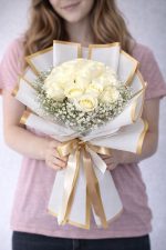 Beylikdüzü aynı gün teslim 19 beyaz gül buketi