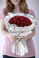 25 kırmızı gül buketi Beylikdüzü aynı gün teslim